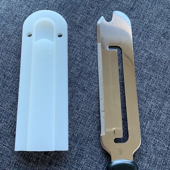 Pampered Chef Cheese Knife slicer with cover‎ - Picture 2 of 4